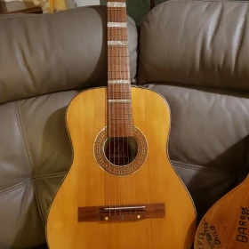 Gitara Defil klasyczna