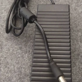 ZASILACZ Dell 1601007D(ADP134) 130W 19,5V 6,7A wtyk 7,5 x  5.0 + pin, nowy