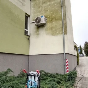 Mycie elewacji, dachów, kostki brukowej, malowanie dachów TANIO