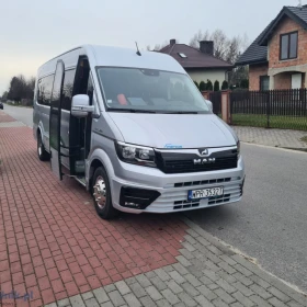 Wynajem busów do 24 osób i autokarów Częstochowa – przewóz osób Komorowscy Bus