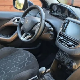 Sprzedam Peugeot model 2008 2013 rok