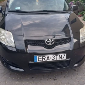 Samochód Toyota Auris 1.4 benzyna +LPG 2007r kolor czarny 5 -drzwiowy