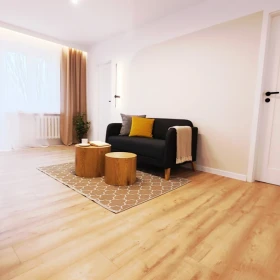 3 pokoje Oddzielna kuchnia Balkon Piwnica Tysiaclecie Po Generalnym remoncie AGD w cenie