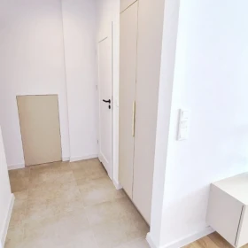 3 pokoje Oddzielna kuchnia Balkon Piwnica Tysiaclecie Po Generalnym remoncie AGD w cenie