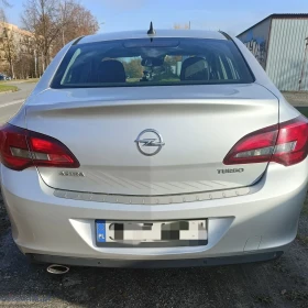 Opel Astra J