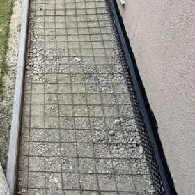 Układanie kostki chodniki, alejki , altanki , tarasy działki rod , cmentarze