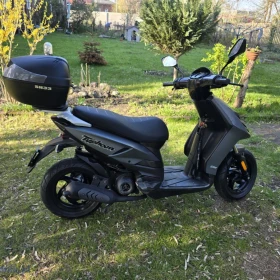 Skuter Piaggio thyfoon 50 2 t Sp