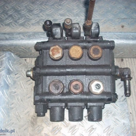 Rozdzielacz hydrauliki
