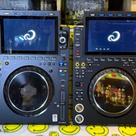 AlphaTheta CDJ-3000X,  AlphaTheta XDJ-AZ , Pioneer CDJ-3000,  Pioneer OPUS-QUIAD, Pioneer DJM-A9,   Pioneer CDJ-2000NXS2, Pioneer DJM-900NXS2, DJM-V10