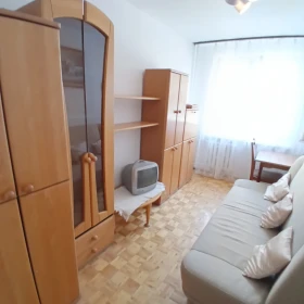 3 pokoje 65,2m, balkon, piwnica, winda A. Struga 40/42, 340 000 zł
