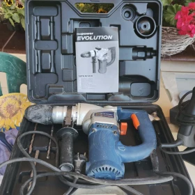narzędzia elektryczne ręczne.