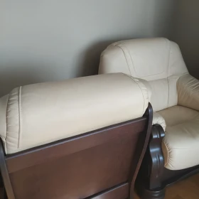 2 szt fotele skórzane z Dobrodzienia stan b.dobry