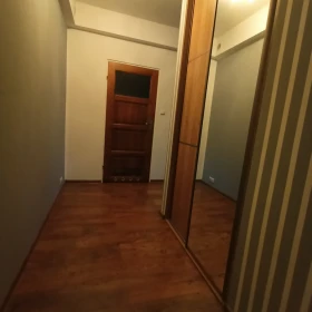 mieszkanie, w bloku z pustaka ceramicznego, 36mkw na pierwszym piętrze w dzielnicy Wrzosowiak z dużym parkingiem zamykanym na pilota, ul. Lechonia 22,